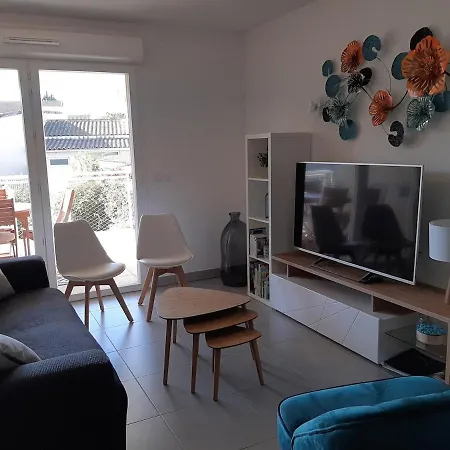 Apartment Superbe T3 Proche Remparts 2 Places De Parking Aigues-Mortes