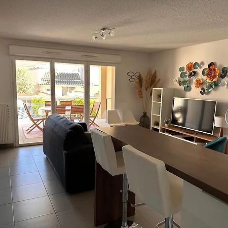 Apartment Superbe T3 Proche Remparts 2 Places De Parking *